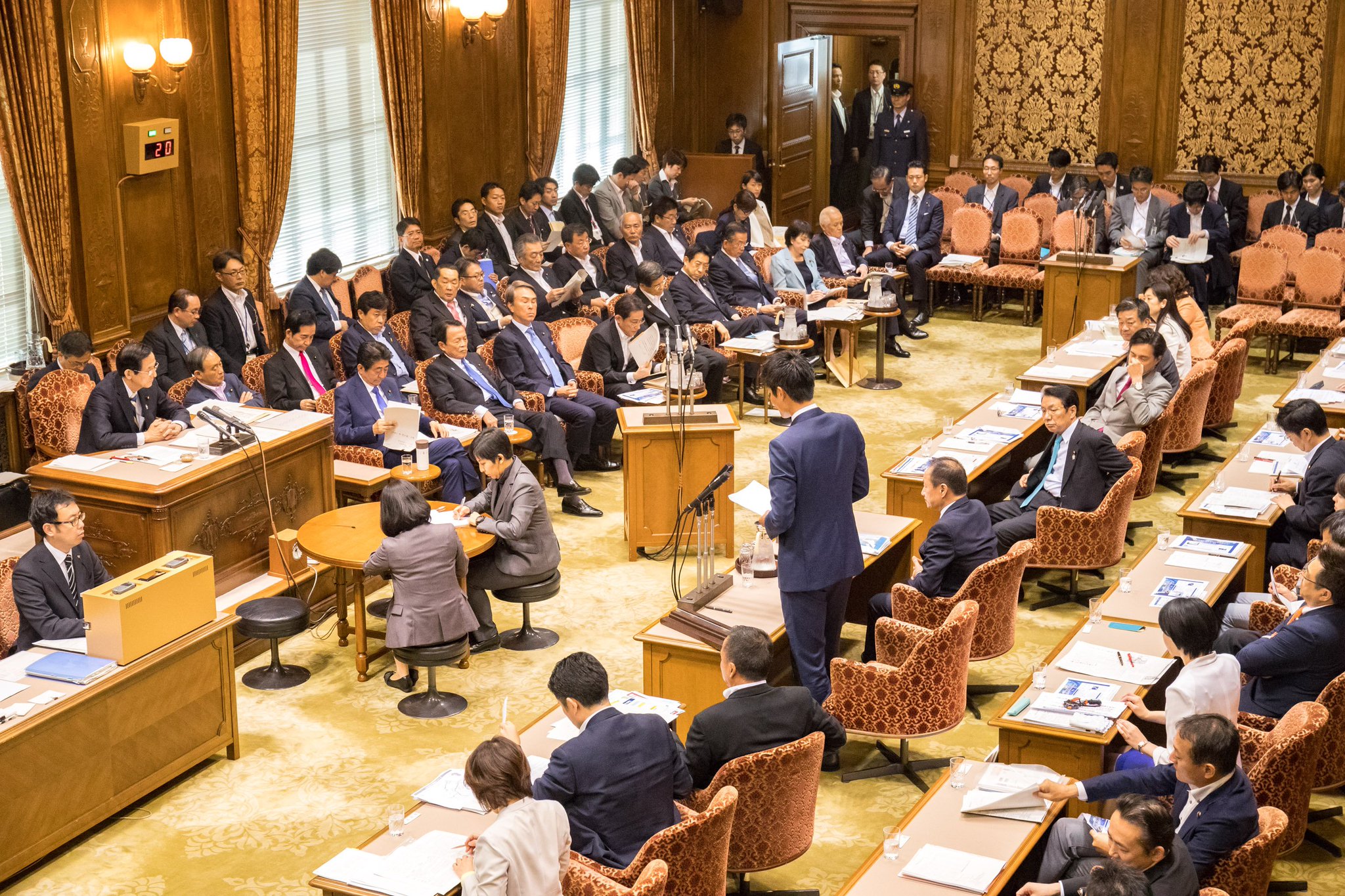 朝日健太郎 参議院 東京都選挙区 国土交通大臣政務官 Sur Twitter 参議院 決算委員会 にて各大臣へ質問させていただきました 自分らしくやはり五輪を軸に ビジョンから決算に至るまでビッグプロジェクトとの全体像を描き出すように質問を構成しました 緊張しま 朝日健太郎 参議院 東京都選挙区 国土交通大臣政務官 Sur Twitter 参議院 決算委員会 にて各大臣へ質問させていただきました 自分らしくやはり五輪を軸に ビジョンから決算に至るまでビッグプロジェクトとの全体像を描き出すように質問を構成しました 緊張しま