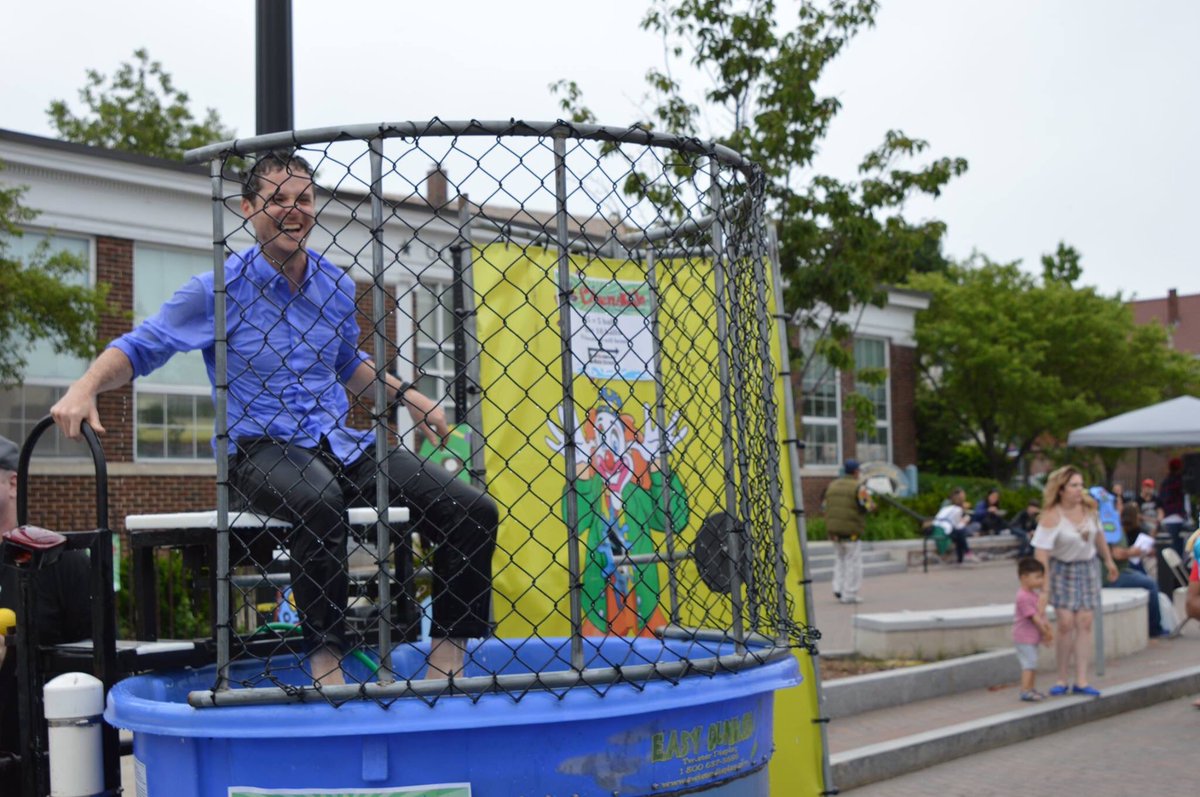 BenForWard3's tweet photo. What a joy to #getinthetank at @EastSomerville Carnaval - the amazing kids here have unforgiving accuracy!!! https://t.co/macy8YAayv