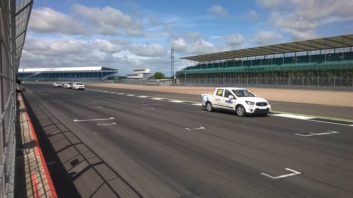 SouthfieldsTN's tweet image. Excellent weekend for round 2 @SsangYongRacing @SilverstoneUK @MSVRacing 3 great races &amp;amp; Saturday evening BBQ! Knockhill next, 8/9 July!