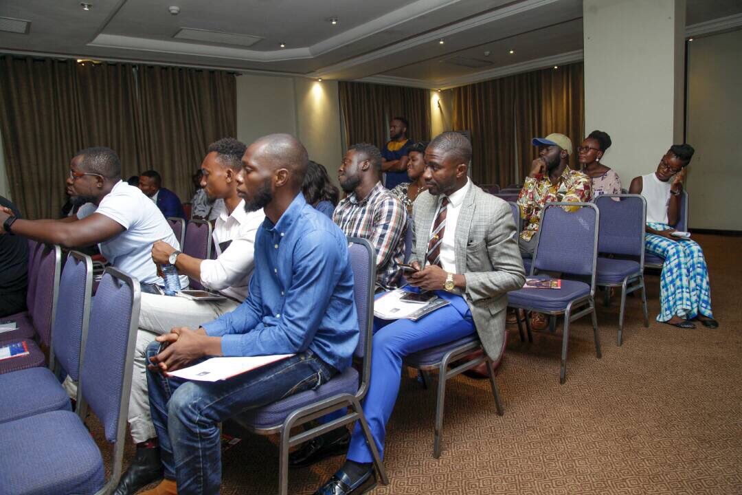 Africa1Media's tweet photo. Stills of #MasterClassMediaSession @AfricanRegent @FeliNuna @pascalaka @kwawkese @DiscipleofLogic @FlowkingStone 
📸- @twinsdntbeg https://t.co/JX5ZEPPNHP