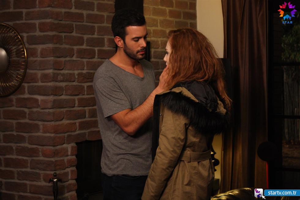 BayaaDelirdum's tweet photo. SICAK SICAK||

#KiralıkAşk'ın 20. Bölüm Fotoğrafları Sizlerle. Part 1 https://t.co/bKAuyrzC1N