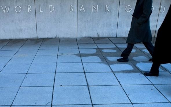 Dünya Bankası'ndan kıskandıracak Türkiye tahminleri
TÜRKİYE TAHMİNLERİ YUKARI ÇEKİLDİ
>>> goo.gl/BtqNrY