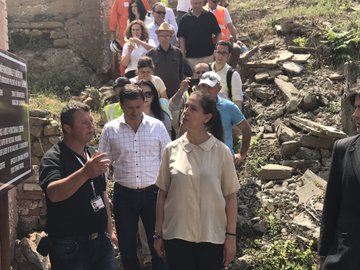 Погледај слику на Твитеру