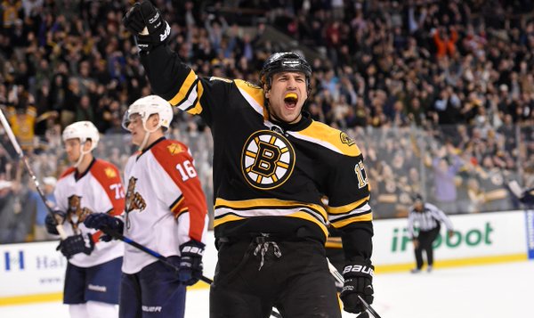 Happy 29th birthday to Milan Lucic! 