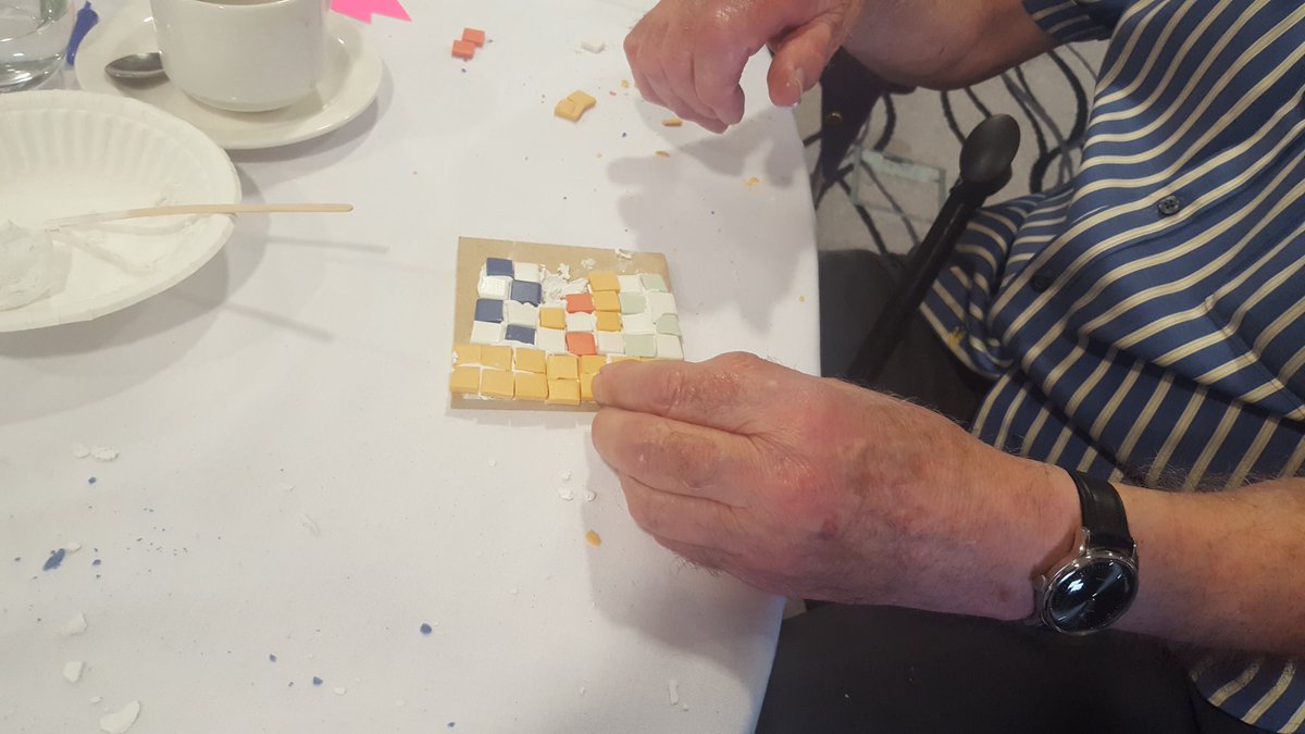 katdaz01's tweet image. What a fantastic day @StrokeAssocNW celebrating our volunteers &amp;amp; lots of talk about how important peer support is #VolunteersWeek2017 💜👍