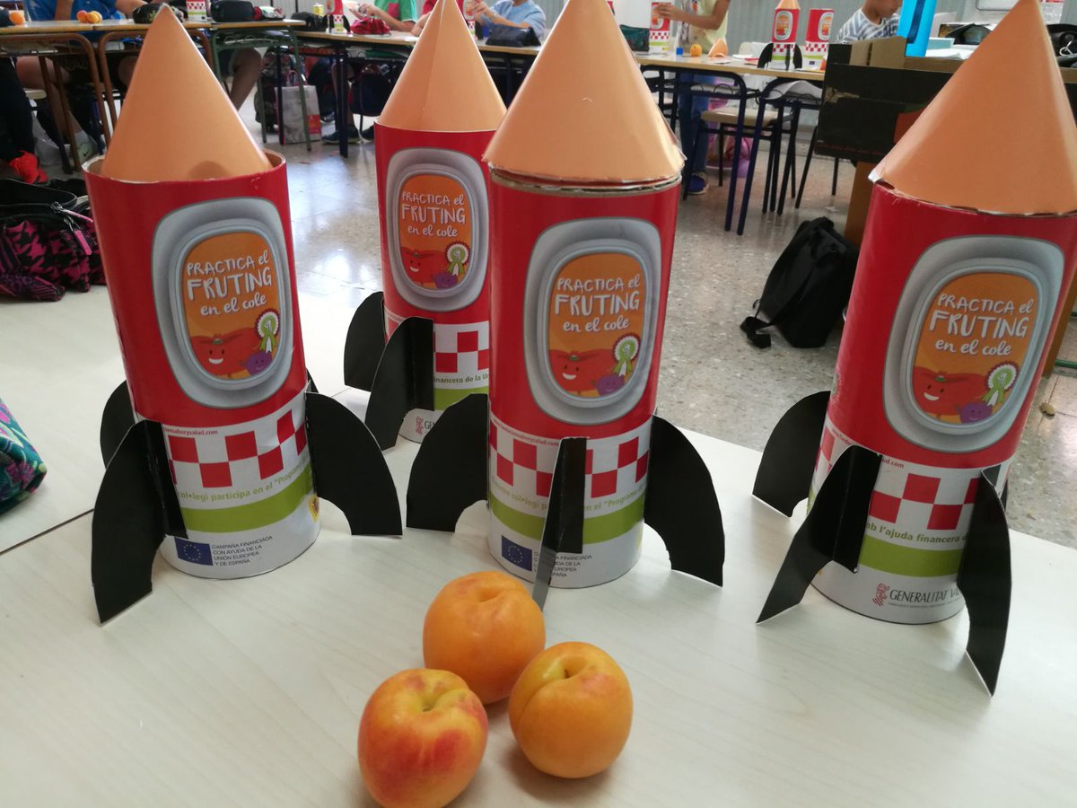 PintorSorolla's tweet photo. PRACTICA EL #FRUTING EN EL COLE @Alimentacion_es @GVAeducacio https://t.co/VRsB5wsday https://t.co/kwM018Lhq9