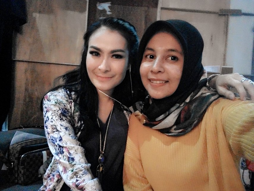 annsavitri's tweet photo. Tdk ada yg lebih Indah selain persaudaraan &amp; sltrrahmi yg selalu kita jaga  ..mksih mma @iis_dahlia https://t.co/QKmjB6017Z