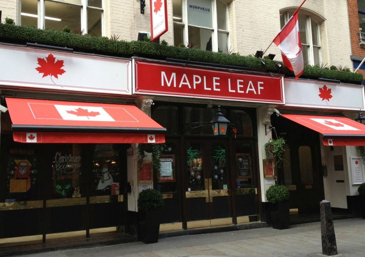 As we #travel around the world in 8 #London #pubs, our next stop takes us to #Canada and <a href="/TheMapleLeafUK/">The Maple Leaf UK</a>. buff.ly/2rrINVi