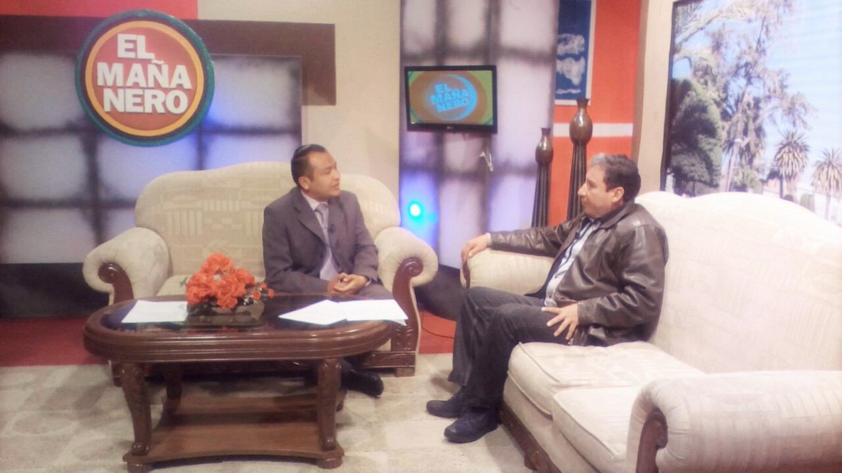 RedUnoSur's tweet photo. #Sucre #ElMañanero
El subalcalde del Distrito 4 #RenéRosales socializa los proyectos #CONCRETEC. https://t.co/jhzOChOmjA