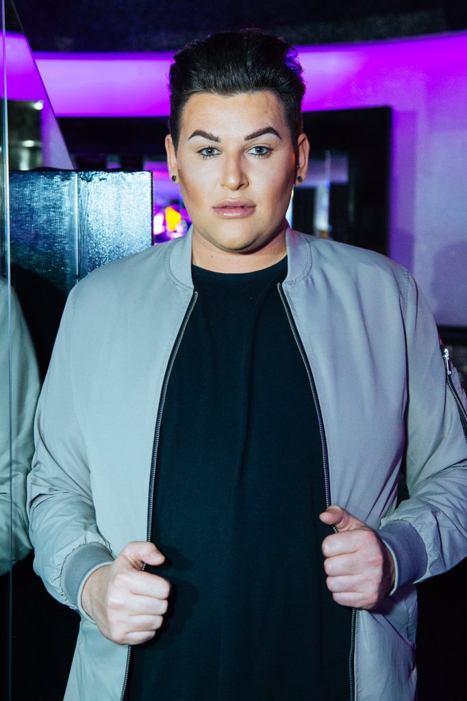 Lucky7Talent's tweet photo. For all PA &amp; TV Enquiries for @DavidWeekender please email Info@Lucky7PR.com #TVPersonality #DavidWeekender #PAs ⭐️ https://t.co/ySR9tH8Fzj