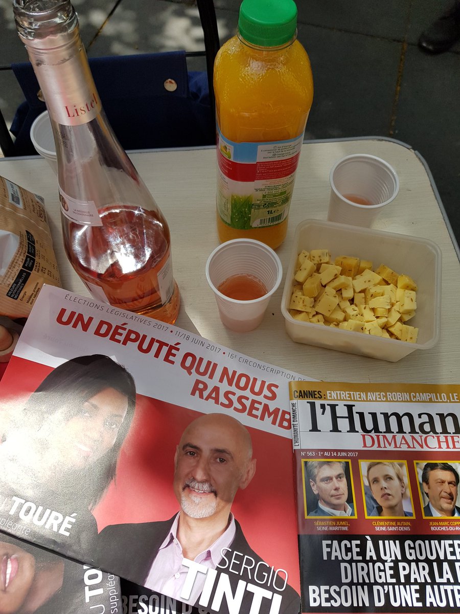 SergioTinti1's tweet photo. Belles rencontres ce midi à Place des Fêtes  on se retrouve à 15h à Laumière pour déambuler jusqu' à Rosa Parks #Circo7516 https://t.co/j0JOtUgqSg