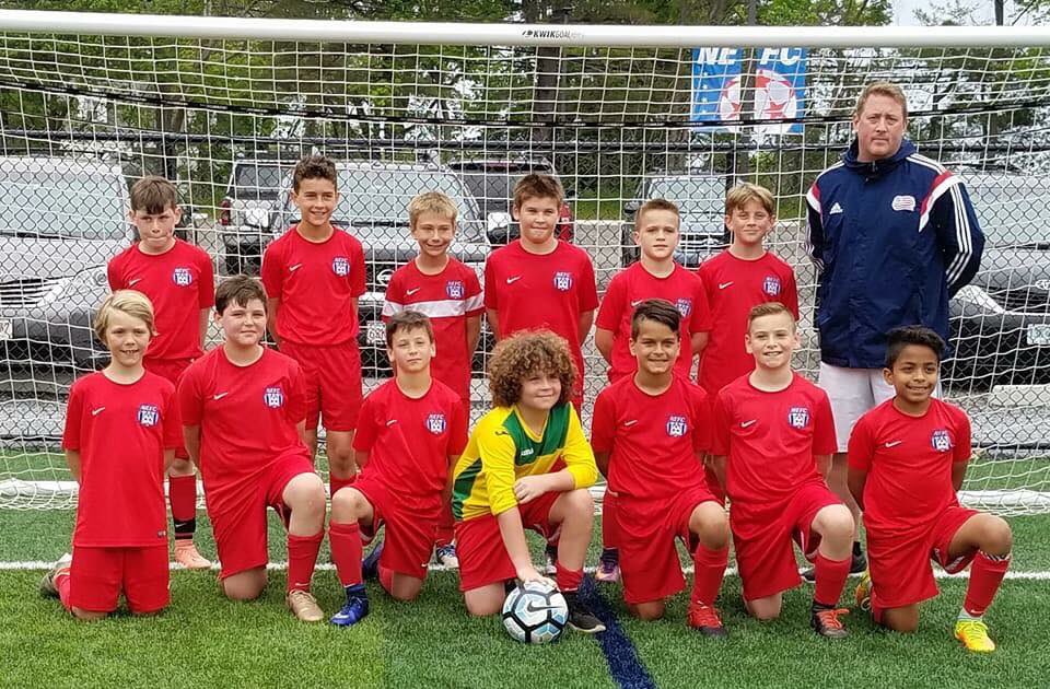 simonnetweb's tweet image. Proud of these 2006NEFCBoysSE/SCYSC!  @NEFC_US @NEPremiership Final game ended in PK's with a loss v The Lightning.  Great Season Boys!!!