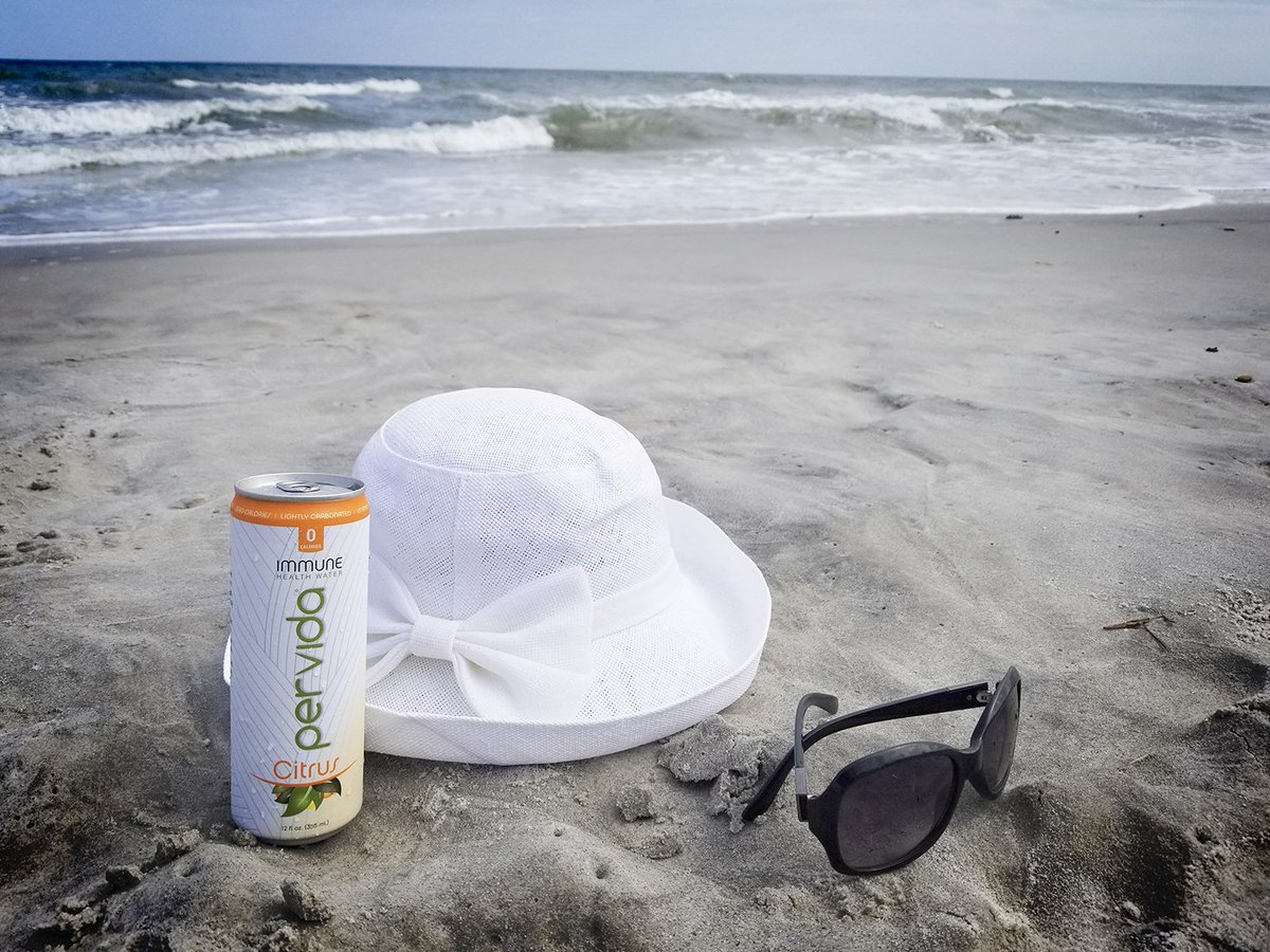PervidaHealth's tweet photo. Life's a beach, so take a #Pervida. #perfectlypervida #refreshing #light https://t.co/4Nj2WKLW0w