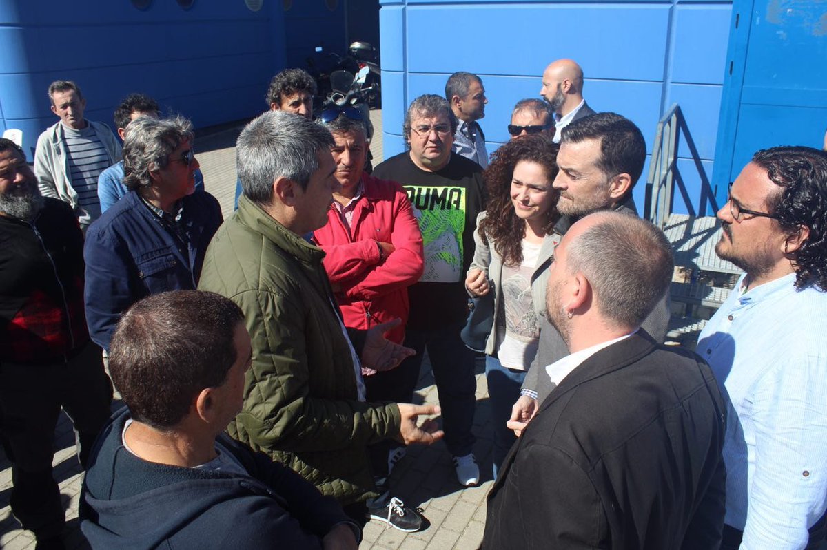 iualgeciras's tweet photo. IU apoyará a los estibadores en su huelga “hasta el final” https://t.co/Ljw4XNkNda | #NiUnPasoAtras https://t.co/9c5lif5iZh