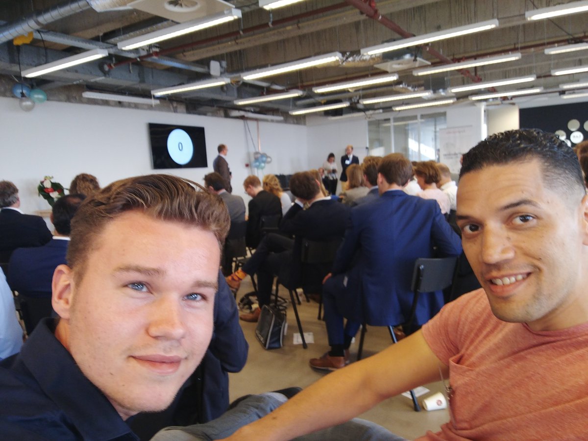Hipper_Academy's tweet photo. Hipper Academy was ook aanwezig afgelopen donderdag bij de Challenge &amp; Congres 2017 - De Mens Centraal. Zeer interessante middag! https://t.co/XDzFhaOwTk