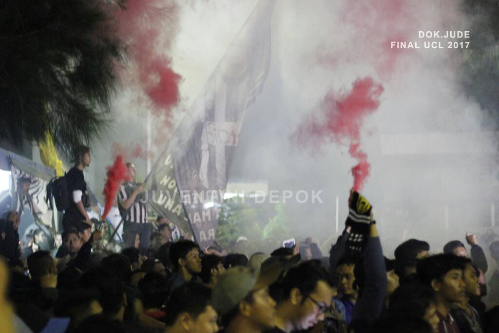 JUVENTINIDEPOK_'s tweet photo. Grande Famiglia!

#NobarFinalUCL2017
#JuventiniDepok
#DepokBisa https://t.co/JJdHSyHRPb