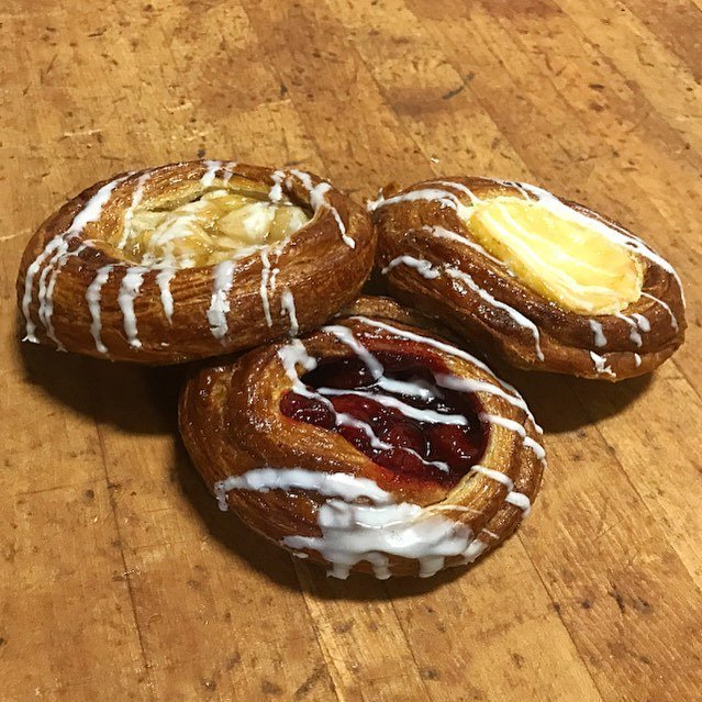 LeBus Bakery tweet media