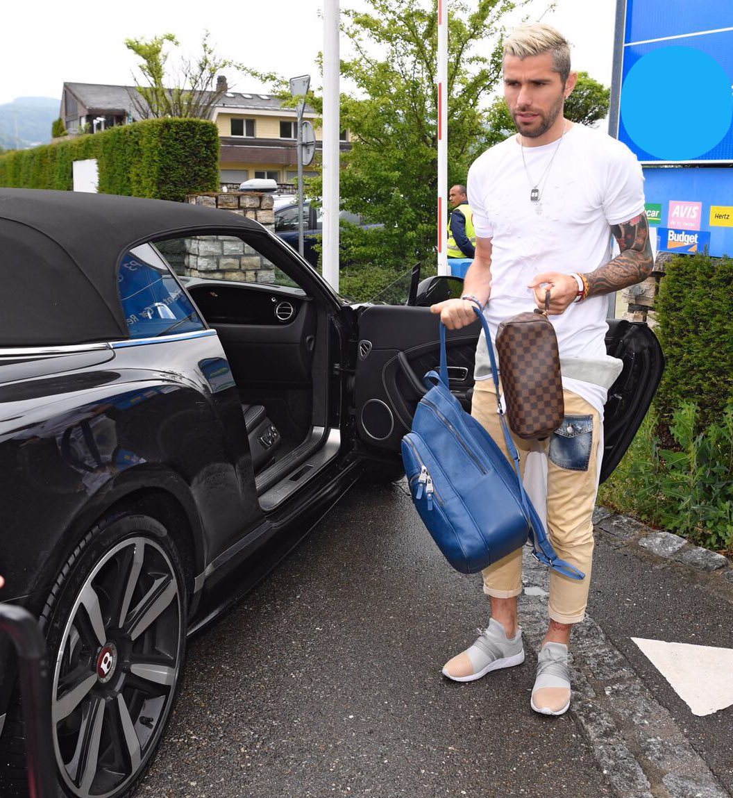 Valon Behrami tweet media