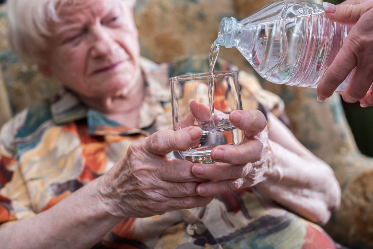 Detienen a un homeópata que drogaba a sus pacientes poniéndoles más agua en el agua buff.ly/2swKqzm