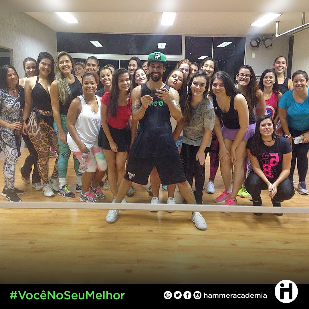 HammerAcademia's tweet photo. Todo mundo meteu dança na super aula de FitDance do professor Fabrício, da unidade Rosas. 
#HammerRosas #Pituba 
https://t.co/kZ0nT5RGHA https://t.co/iUi643f3Zz