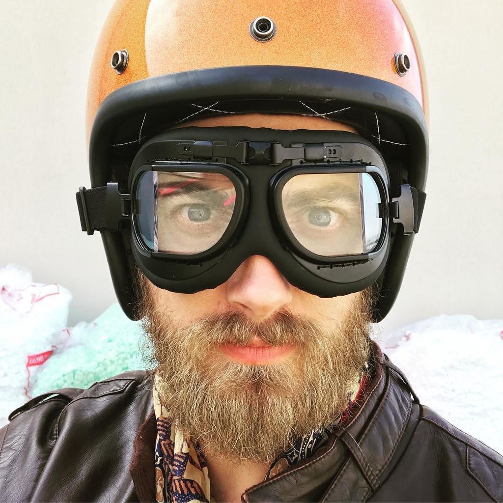 rhettmc's tweet image. Always wear protection. #RLBuddySystem ift.tt/2rDBc4a