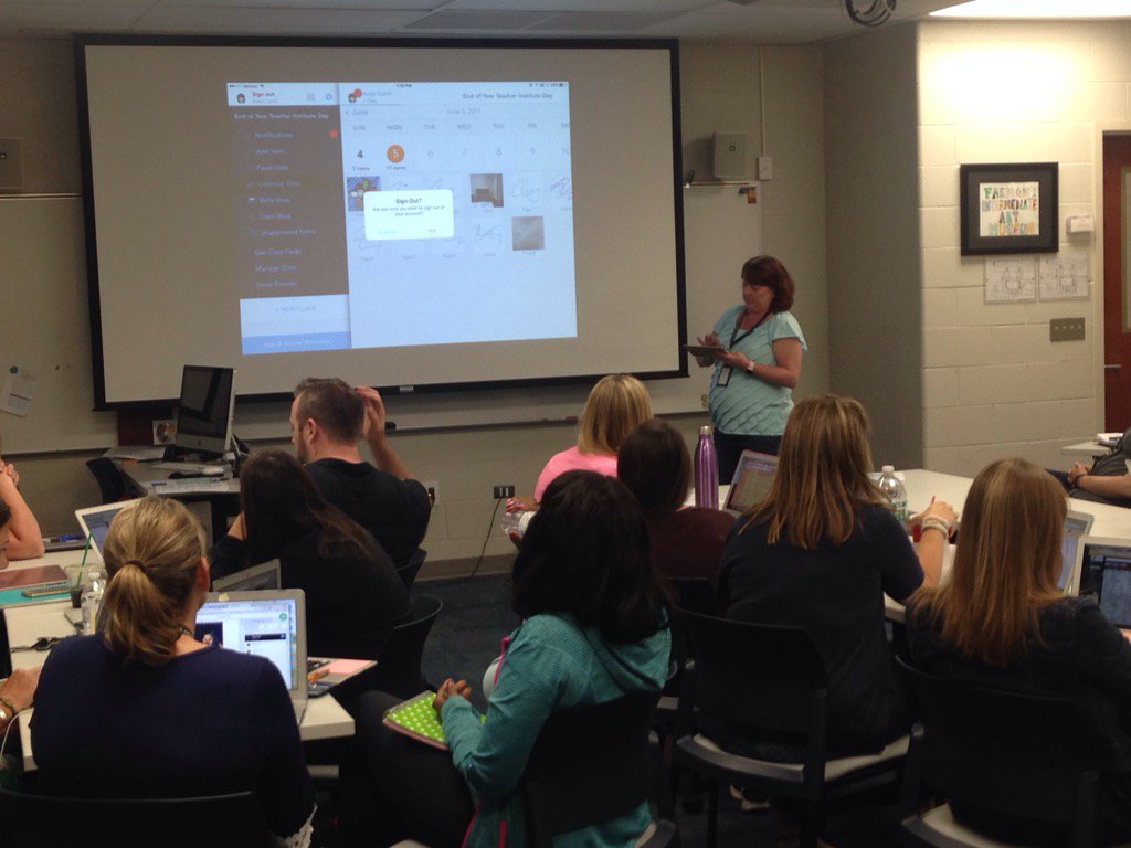 drjenniferhaack's tweet photo. Our teachers are always learning! @MrLFSD79 @FSD79 https://t.co/cAZED774Xe