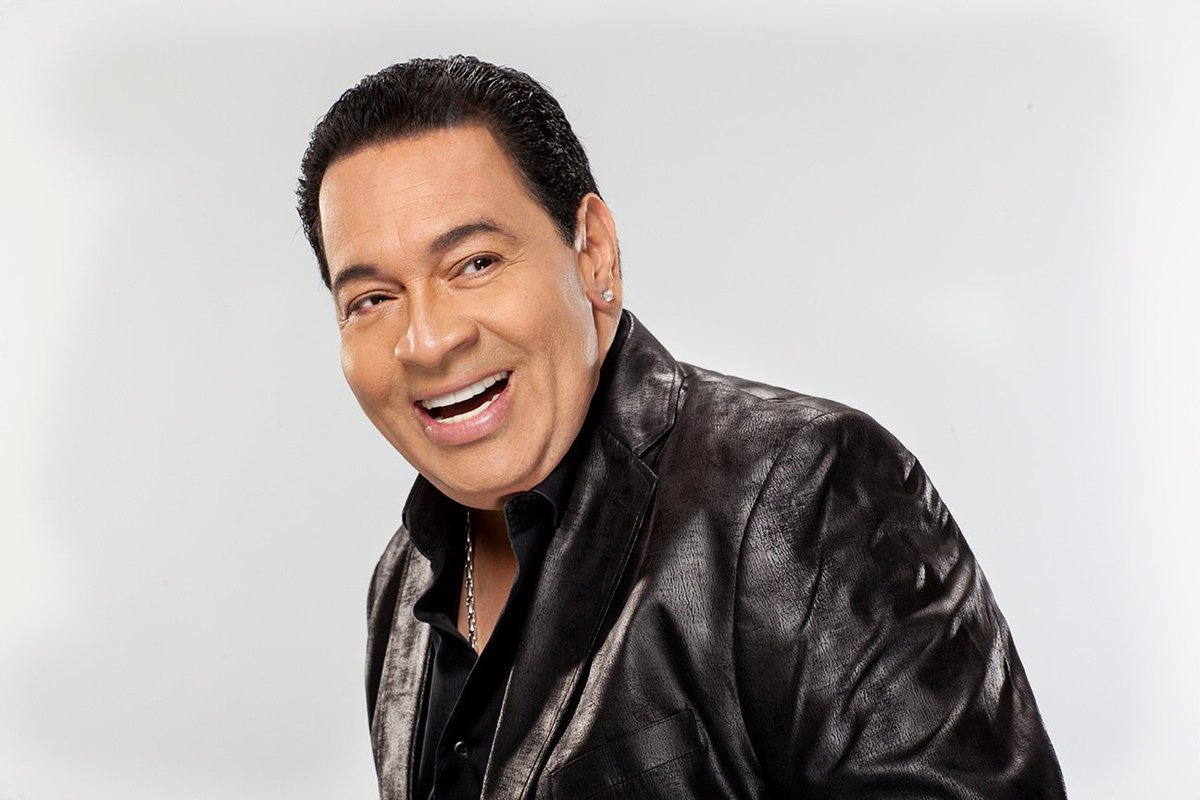 Es día de celebrar el cumpleaños de <a href="/Tnievesoficial/">Tito Nieves</a> con algunas de sus canciones esenciales.
¿Cuáles agregarían?
bit.ly/2swkhkn