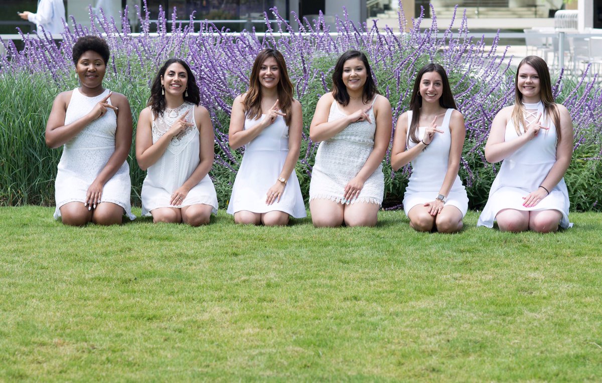 KlassyNation's tweet photo. π§π»π§π»π§π» #KlassyNation #KdchiUpsilon #KappaDeltaChi #TooHotTooCute https://t.co/z7VEHnqgnT