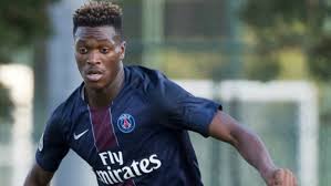 Desmo_fut's tweet photo. Borussia Dortmund ha completado la firma del prospecto francés, Dan Axel Zagadou (18), procedente del PSG. #welcometodortmund https://t.co/VJUKY9P3oC