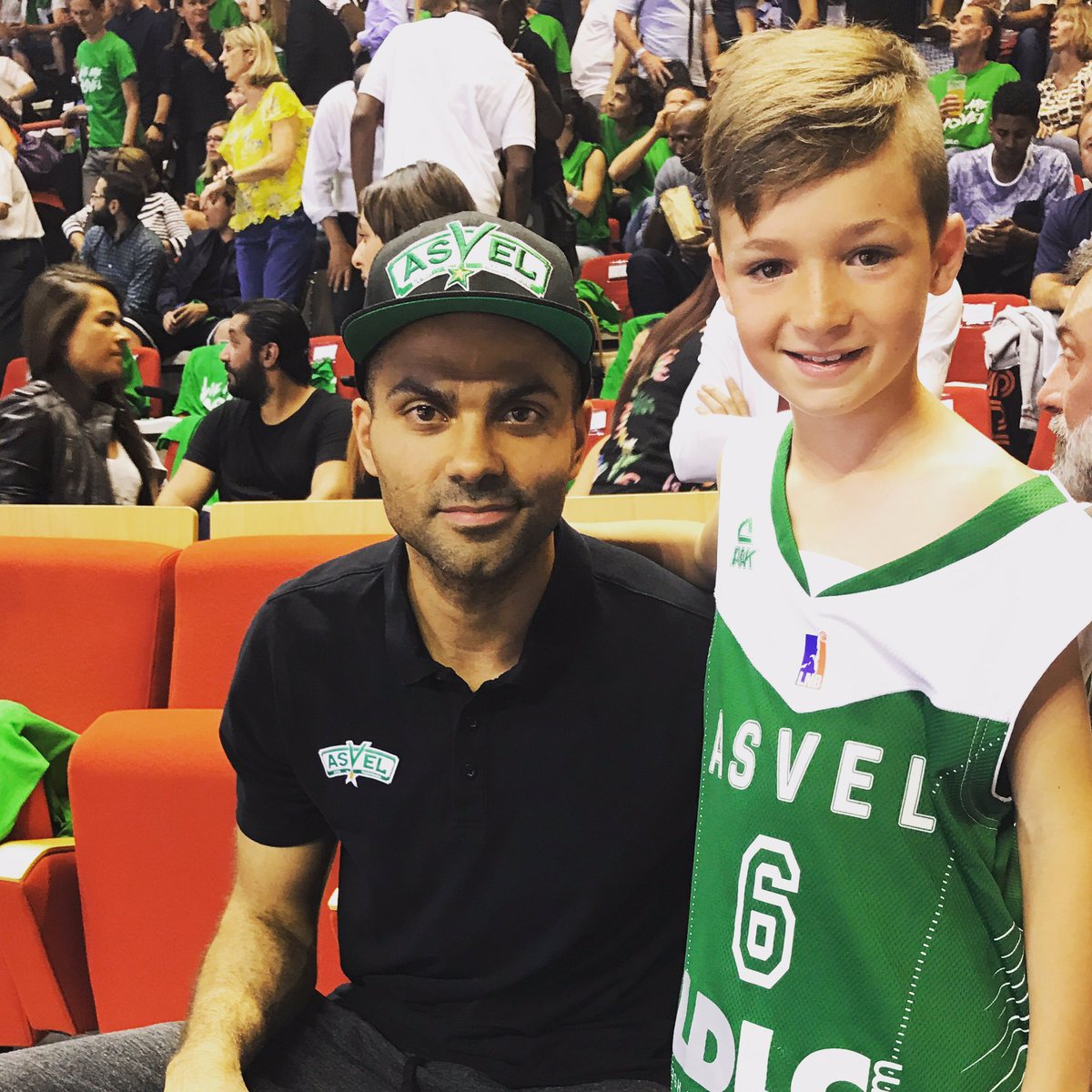 MGAL26600's tweet photo. @Aiwen_6 #happy @tonyparker #asvelfamily #basketballislife #asvelislife #neverstop #dreamofchild #weareAsvel 🏀👌🏻👀 #ObjectifBack2Back 🔥💯👊🏻 https://t.co/OimIW31zX9