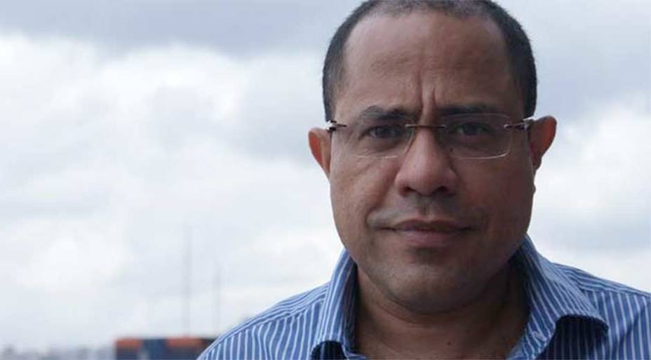ElNacionalWeb's tweet photo. Vladimir Villegas sobre ataque a periodistas: "Esto es abuso de autoridad" https://t.co/Y5eutd5shY  https://t.co/sGSqWKsQJr