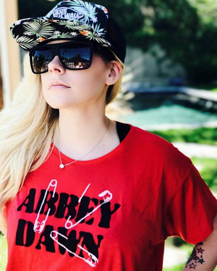 UnitedForAvril's tweet photo. INSTAGRAM | New pic of Avril Lavigne wearing Abbey Dawn. Get yours: https://t.co/Gh6iyeovGI https://t.co/RVCbFKVB6W