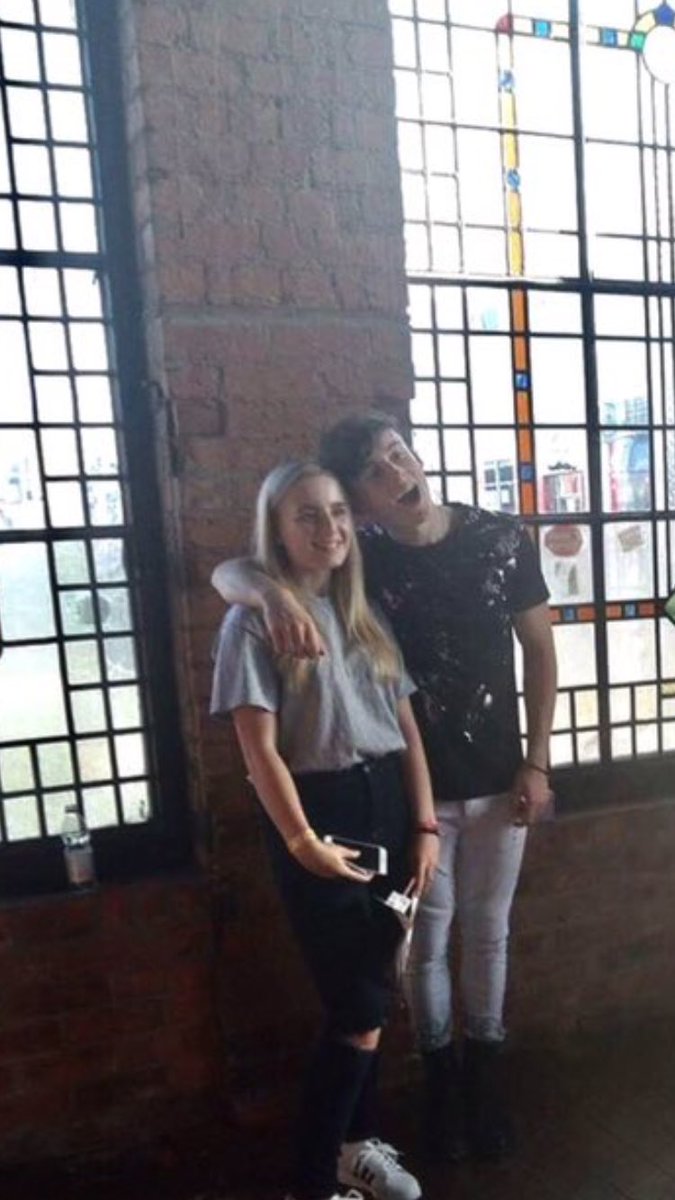 x_leah_chloe_x's tweet photo. @asjoshtaylor this was so long ago I miss you 😩😢 #hotformetour https://t.co/5xMRBmO4DP