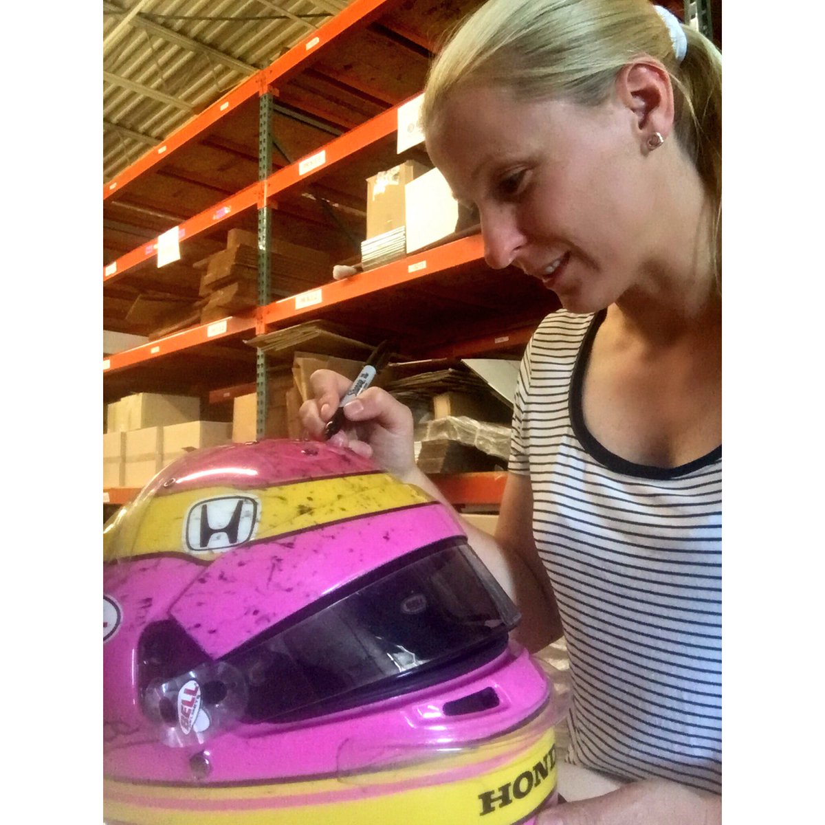 PippaMann's tweet image. Signed, headed to @AuctionCause tmrrw, before going on to the winner. Never gets easier to give these away! #Indy500 #IndyCar #BellAthlete