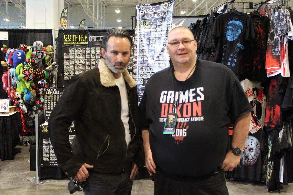 wmschlichter's tweet photo. Can't get enough #WalkStalkerCon I'll be in Tulsa in Aug #walkerstalkernashville #SilverDragon https://t.co/nf5cuwINbq