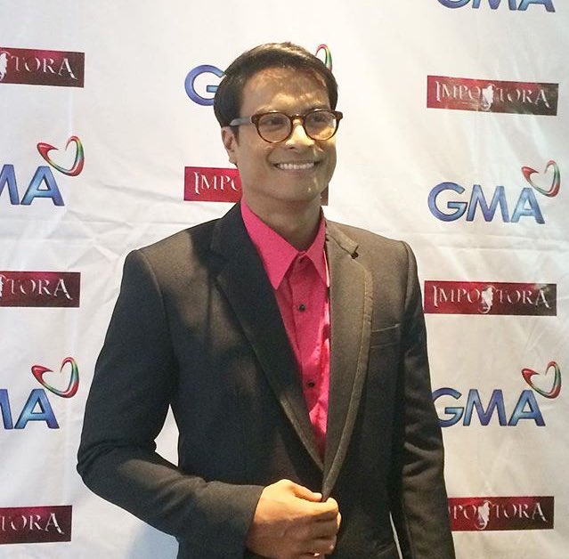 ImpostoraGMA's tweet photo. Rafael Rossel plays the role of Homer. #ImpostoraPresscon https://t.co/ZFnUsUjuA7
