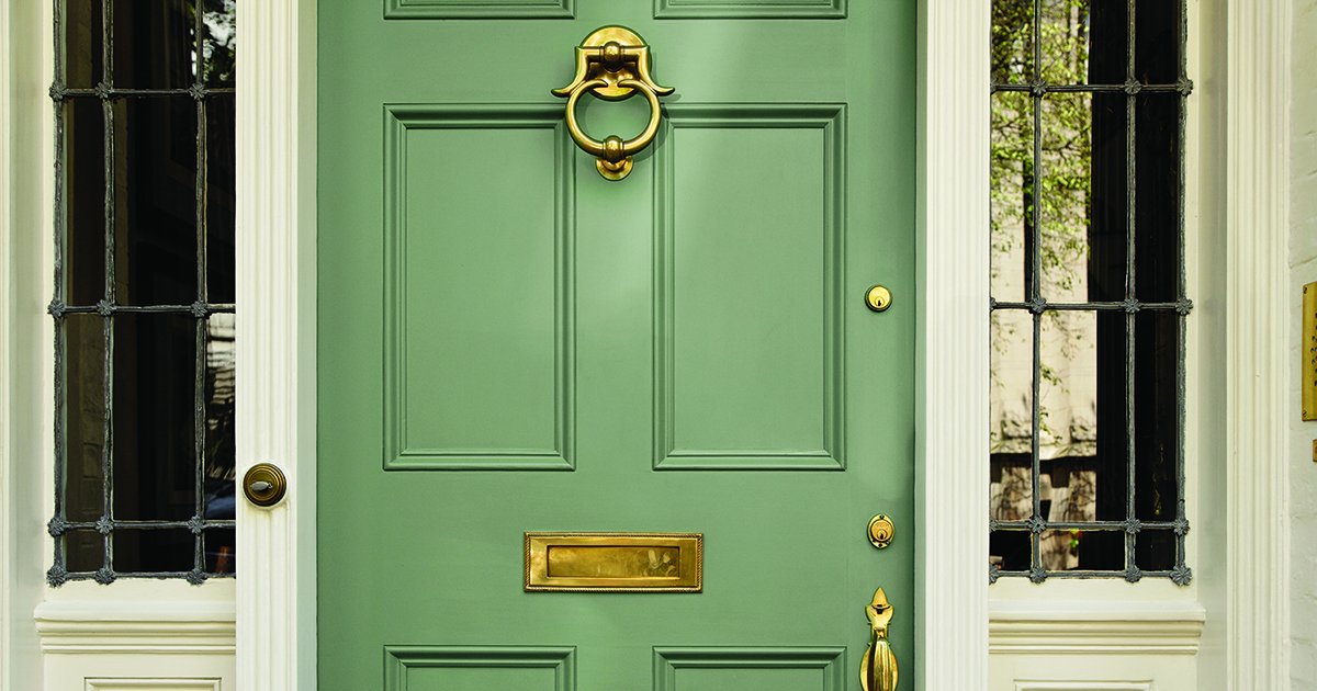 ICP_BSG's tweet photo. No "knock knock" jokes here! Create a stunning entrance to your home with a pop of color on your front door! #PopOfColor #CaliforniaPaints https://t.co/ecxdFFagaA
