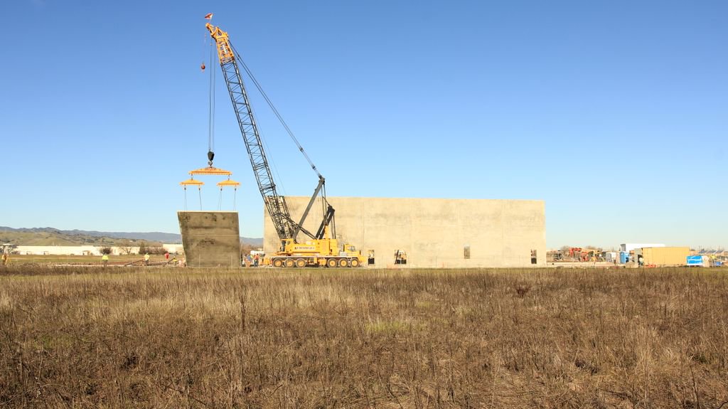 theVisioneer's tweet photo. Go #BehindtheBuild of @TFHVacaville in Northern CA: https://t.co/7AipSx7E8T #wearevisioneering #architecture #design #churchbuild https://t.co/HoQ4be4rq1
