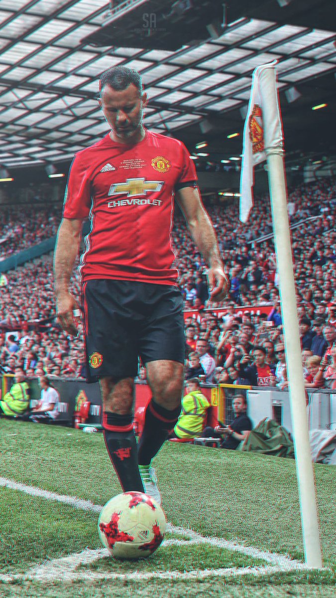 SA_Editors's tweet photo. #wallpaper #LEGEND #Giggs https://t.co/YIQYeujC5l