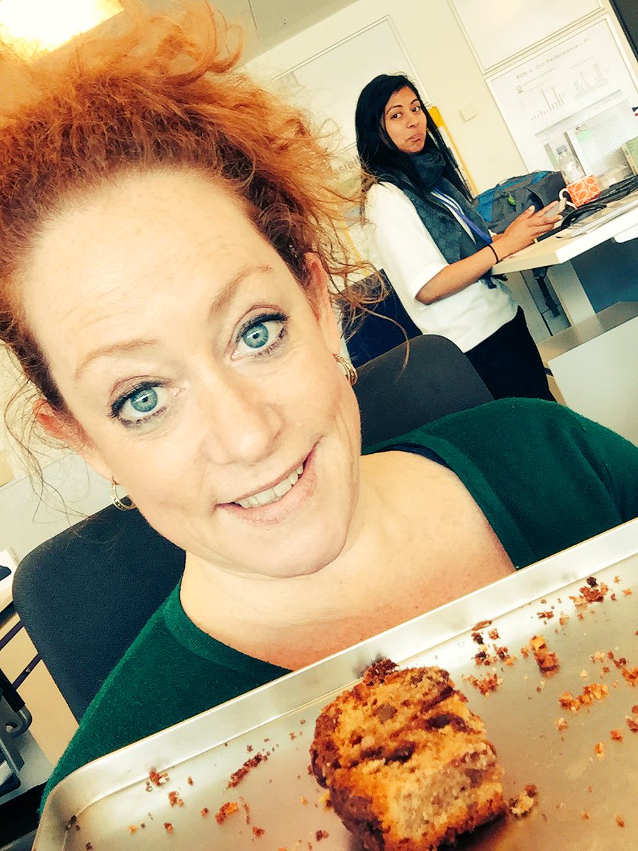 ozroadbuilder's tweet photo. I won the last piece of your cake @badcwazywabbit ! Now Maz owes a pound 😁 https://t.co/rIxDBaa6kM
