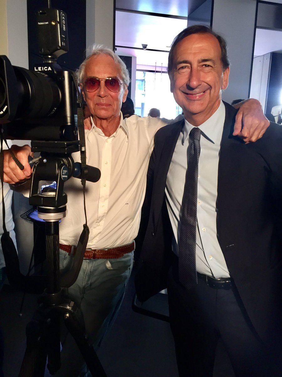 Day @milanophotoweek a <a href="/LeicaCameraIT/">Leica Camera Italia</a> con <a href="/BeppeSala/">Beppe Sala</a> "365+1 Ritratti a Milano" #gianpaolobarbieri #MilanoPhotoWeek