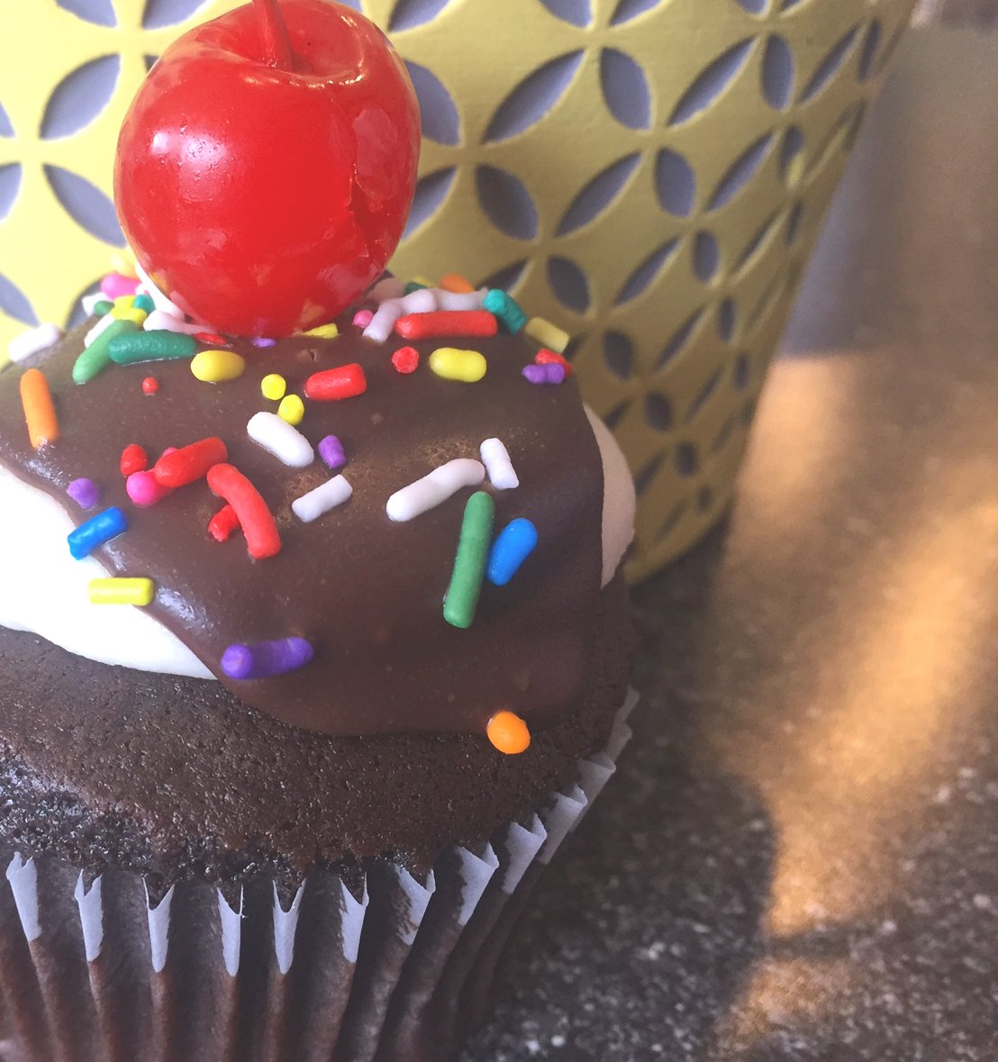 #mondaymotivation CUPCAKES OF.. THE SUNDAE VARIETY.