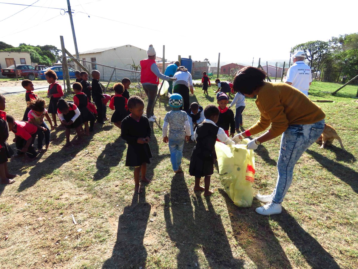 SeaPledge's tweet photo. World Environment Day Tree planting and school clean up - getting kids proactive!  
#Sustainability #WorldEnvironmentDay #plasticpollution https://t.co/dsPiwW2uEt