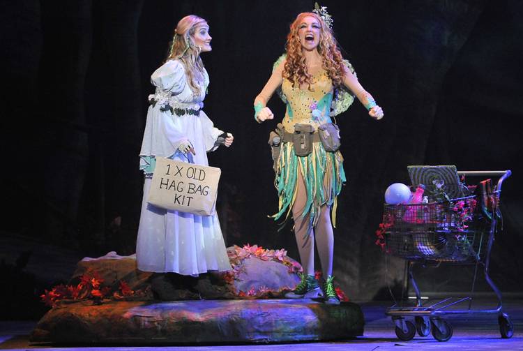 cchjnb's tweet photo. Good luck to the #RobinHoodPanto nominees at tonights @NalediAwardsSA. @KateSnubby &amp; #GrahamHopkins.
#Naledi2017 #NalediAwards https://t.co/nN9LLiUa1L