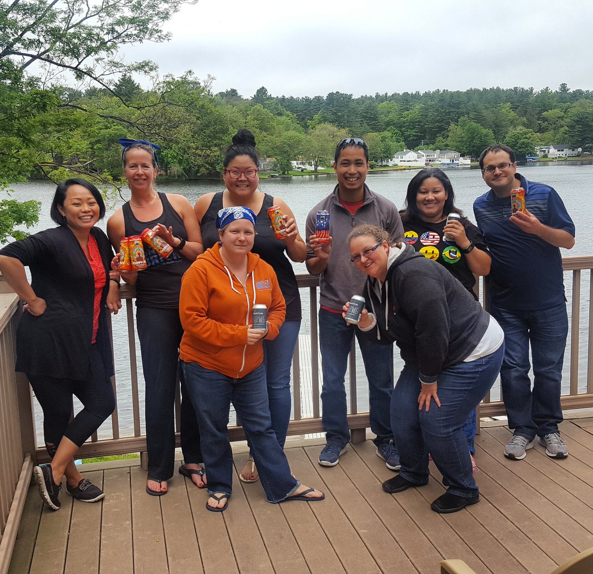 OneBrickMelissa's tweet photo. Thanks @Slumbrew &amp; @BantamCider for the beer &amp; cider! Cheers! #onebrick #onebrickcdretreat #slumbrew #bantamcider https://t.co/ZY5ow2XXmh