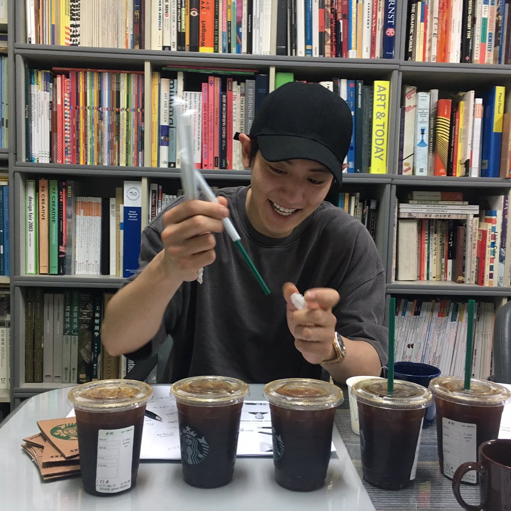 ChanHomeTH's tweet photo. 170605 mj_charmant_jenny อัพเดท ชานยอลไปเรียนและซื้อกาแฟมาฝากพวกเขา
https://t.co/2t9X3dzq0g
https://t.co/iG3am1G2Xu
https://t.co/WGzNrUrlRW https://t.co/4SmMKa7H3f