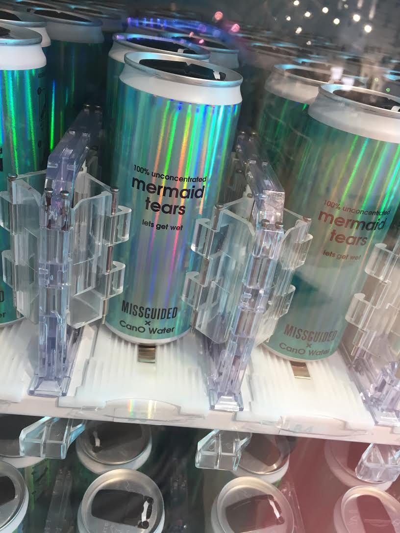 DalzielandPow's tweet image. The @Missguided way to stay refreshed? #mermaidtears 🐙 💧 #missguidedirl #babesofmissguided