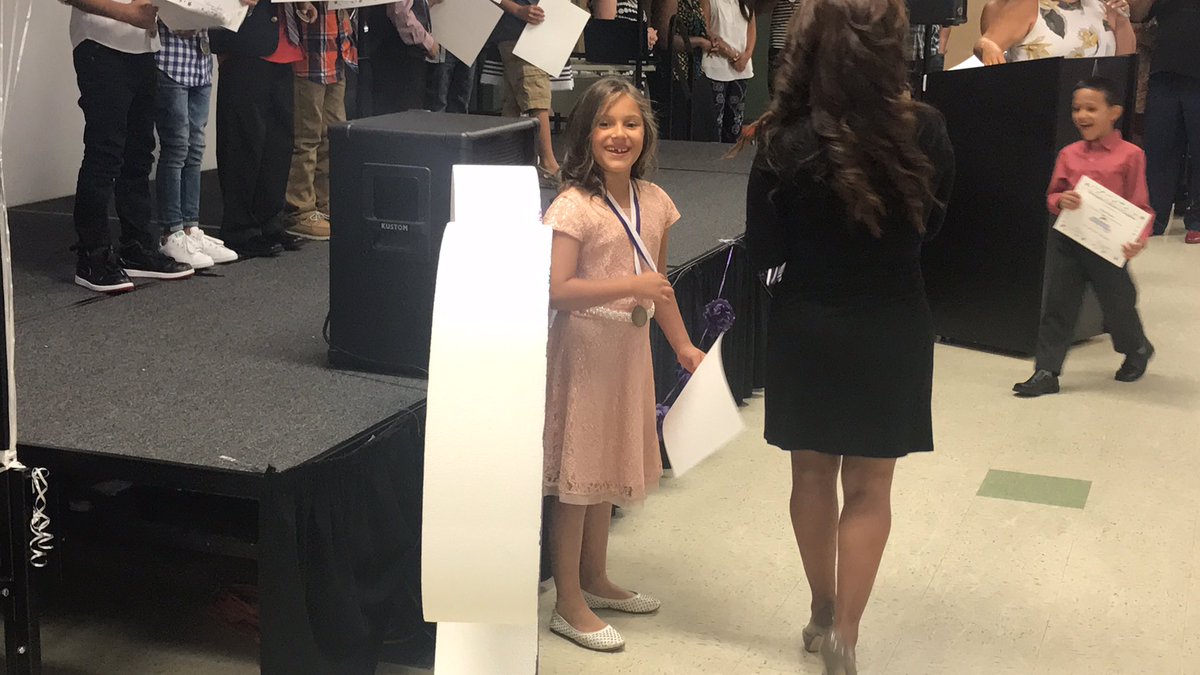 cariannvv's tweet photo. Really proud of my princess... love u AnnaC https://t.co/ueMPCluAU4