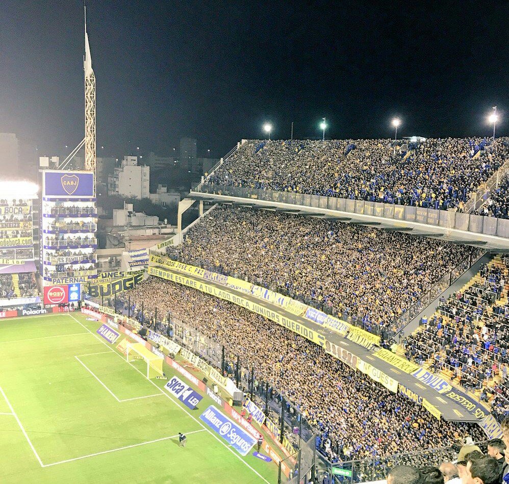 BocaEsPueblo's tweet photo. QUE GANE BOCA Y TODO EL AÑO ES CARNAVAL

Baile en la Bombonera, huevos del equipo y aliento incondicional del jugador número 12 https://t.co/H0GKNalAS6