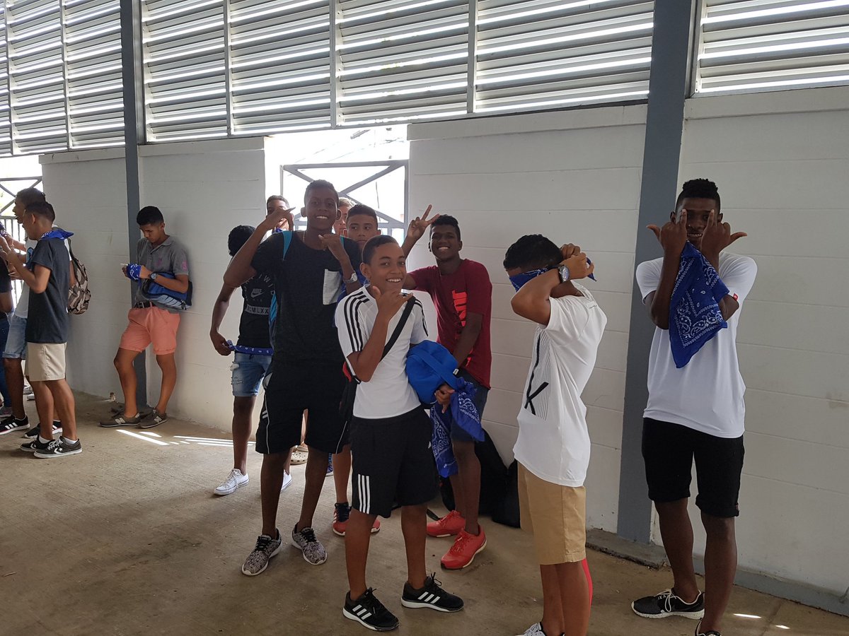RumboAlMundialP's tweet photo. Las actividades recreativas son parte de los talleres vacacionales de @FUNDADER  nuestros jugadores comparten con otros jóvenes. https://t.co/laBZH6m3bK